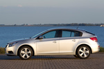 Chevrolet Cruze Gama Cruze 5p Gama Cruze 5p Turismo Ice Silver Exterior Lateral 5 puertas