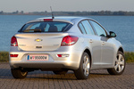 Chevrolet Cruze Gama Cruze 5p Gama Cruze 5p Turismo Ice Silver Exterior Posterior-Lateral 5 puertas