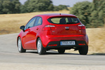 KIA Rio 1.4 CRDi VGT 90 CV Emotion Turismo Signal Red Exterior Lateral-Posterior 5 puertas