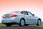 Infiniti M 35 HYBRID Gama M Turismo Liquid Platinum Exterior Posterior-Lateral 4 puertas
