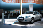 Renault Fluence Z.E. Z.E. Turismo Blanco Glaciar Exterior Frontal-Lateral 4 puertas