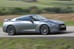 Nissan GT-R Gama GT-R (2011) Gama GT-R (2011) Coup&eacute; Exterior Lateral 2 puertas