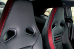 Nissan GT-R Gama GT-R (2011) Gama GT-R (2011) Coup&eacute; Interior Asientos 2 puertas