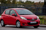 Toyota Yaris 70 Active Turismo Rojo Classic Exterior Frontal-Lateral 5 puertas