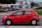 Toyota Yaris 70 Active Turismo Rojo Classic Exterior Lateral 5 puertas