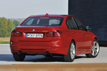 BMW Serie 3 335i (306 CV) Sport Line Turismo Melbourne Rot Metalizado Exterior Posterior-Lateral 4 puertas