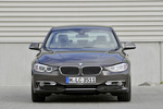 BMW Serie 3 320d (184 CV) Modern Line Turismo Mineralgrau Exterior Frontal 4 puertas