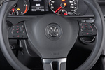 Volkswagen Passat Variant BlueMotion 1.6 TDI 105 CV BlueMotion Turismo familiar Interior Volante 5 puertas