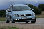 Volkswagen Passat Variant BlueMotion 1.6 TDI 105 CV BlueMotion Turismo familiar Azul Glaciar Metalizado Exterior Frontal 5 puertas