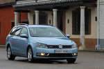 Volkswagen Passat Variant BlueMotion 1.6 TDI 105 CV BlueMotion Turismo familiar Azul Glaciar Metalizado Exterior Lateral-Frontal 5 puertas