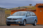 Volkswagen Passat Variant BlueMotion 1.6 TDI 105 CV BlueMotion Turismo familiar Azul Glaciar Metalizado Exterior Frontal-Lateral 5 puertas