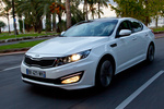 KIA Optima Gama Optima Gama Optima Turismo Snow White Exterior Frontal-Lateral 4 puertas