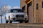 Audi Q3 2.0 TFSI 211 CV quattro S tronic Ambition Todo terreno Blanco Amalfi Exterior Frontal 5 puertas