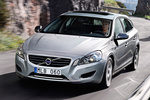 Volvo V60 Plug-in Hybrid Plug-in Hybrid Turismo familiar Silver Electric Exterior Frontal-Lateral 5 puertas