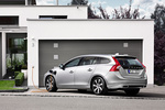 Volvo V60 Plug-in Hybrid Plug-in Hybrid Turismo familiar Silver Electric Exterior Posterior-Lateral 5 puertas