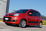 Fiat Panda Gama Panda 2012 Gama Panda (Gama 2012) Turismo Rojo Geranio Exterior Frontal-Lateral 5 puertas