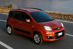 Fiat Panda Gama Panda 2012 Gama Panda (Gama 2012) Turismo Rojo Geranio Exterior Lateral-Frontal 5 puertas