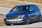 Mercedes-Benz Clase B B 200 BlueEFFICIENCY 156 CV Gama Clase B Monovolumen Gris monta&ntilde;a metalizado Exterior Frontal-Lateral 5 puertas