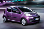 Peugeot 107 Gama 107 Gama 107 Turismo Plum Exterior Frontal-Lateral 5 puertas