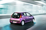 Peugeot 107 Gama 107 Gama 107 Turismo Plum Exterior Posterior-Lateral 5 puertas