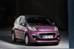 Peugeot 107 Gama 107 Gama 107 Turismo Plum Exterior Frontal-Lateral 5 puertas