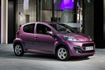 Peugeot 107 Gama 107 Gama 107 Turismo Plum Exterior Lateral-Frontal 5 puertas