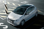 Peugeot 208 Gama 208 Gama 208 Turismo Exterior Frontal-Lateral 3 puertas