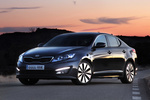 KIA Optima 1.7 CRDi VGT Eco-Dynamics 136 CV Emotion  Turismo Light Graphite Exterior Frontal-Lateral 4 puertas