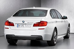 BMW Serie 5 M550d xDrive (381 CV) M550d xDrive Turismo Alpinweiss Exterior Posterior-Lateral 4 puertas
