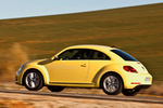 Volkswagen Beetle 1.2 TSI 105 CV Design Turismo Amarillo Saturno Exterior Lateral-Posterior 3 puertas