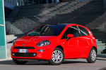 Fiat Punto Gama Punto Gama Punto Turismo Rojo Rubi Exterior Frontal-Lateral 3 puertas