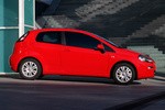 Fiat Punto Gama Punto Gama Punto Turismo Rojo Rubi Exterior Lateral 3 puertas