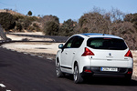 Peugeot 3008 HYbrid4 HYbrid4 Monovolumen Blanco Nacarado Exterior Lateral-Posterior 5 puertas