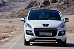 Peugeot 3008 HYbrid4 HYbrid4 Monovolumen Blanco Nacarado Exterior Frontal 5 puertas