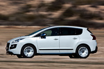 Peugeot 3008 HYbrid4 HYbrid4 Monovolumen Blanco Nacarado Exterior Lateral 5 puertas