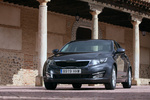 KIA Optima 1.7 CRTi VTG Drive Turismo Light Graphite Exterior Frontal-Lateral 4 puertas