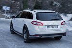 Peugeot 508  RXH 2.0 HDI Hybrid4 Gama 508 RXH Turismo familiar Blanco Nacarado Exterior Lateral-Posterior 5 puertas