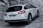 Peugeot 508  RXH 2.0 HDI Hybrid4 Gama 508 RXH Turismo familiar Blanco Nacarado Exterior Posterior-Lateral 5 puertas