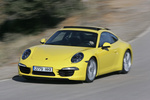 Porsche 911 Carrera Carrera Coup&eacute; Amarillo Speed Exterior Frontal-Lateral 2 puertas