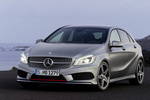 Mercedes-Benz Clase A A 250 Sport Turismo Plata Polar Metalizado Exterior Frontal-Lateral 5 puertas