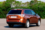 Mitsubishi Outlander 220 DI-D 150 CV 4WD Gama Outlander Todo terreno Copper Radiant Exterior Posterior-Lateral 5 puertas