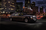 Rolls-Royce Phantom V12 460 CV (2012) Gama Phantom Batalla Larga (2012) Turismo Exterior Frontal-Lateral 4 puertas