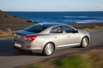 Chevrolet Malibu Gama Malibu Gama Malibu Turismo Ice Silver Exterior Posterior-Lateral 4 puertas