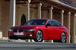 BMW Serie 3 328i (245CV) Sport Line Turismo Melbourne Rot Metalizado Exterior Frontal-Lateral 4 puertas