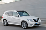Mercedes-Benz Clase GLK GLK 350 4MATIC BlueEFFICIENCY Paquete Deportivo Exterior AMG Todo terreno Blanco diamante metalizado BRIGHT Exterior Lateral-Frontal 5 puertas