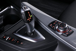 BMW Serie 3 328i (245CV) Sport Line Turismo Interior Palanca de Cambios 4 puertas