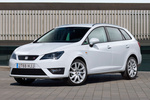 SEAT Ibiza 1.2 TSI 105 CV FR Turismo familiar Blanco Nevada Exterior Frontal-Lateral 5 puertas