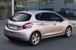 Peugeot 208 Gama 208 Gama 208 Turismo Gris Blossom Exterior Posterior-Lateral 5 puertas