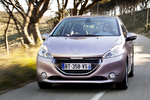 Peugeot 208 Gama 208 Gama 208 Turismo Gris Blossom Exterior Frontal 5 puertas