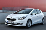 KIA cee'd Gama cee&acute;d Gama cee&acute;d Turismo Cassa White Exterior Frontal-Lateral 5 puertas